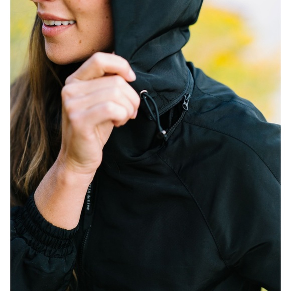 Zyia Women’s Drawstring Hooded Black jacket lined size medium - Picture 4 of 14